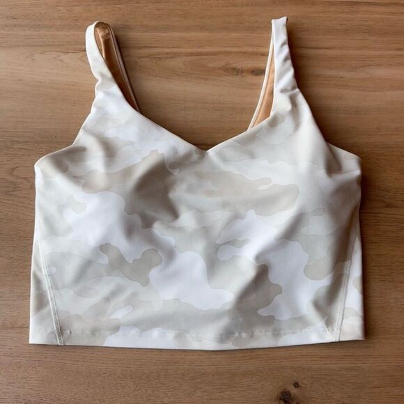NWT Old Navy White Camo Light Support PowerSoft Long Line Sports Bra Size Large - Picture 2 of 3